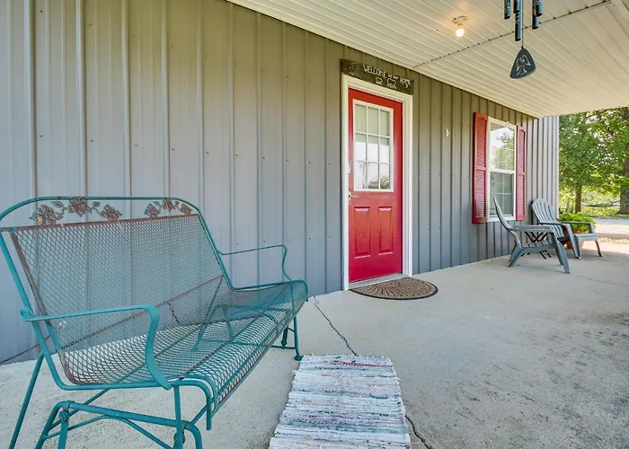 Kentucky Retreat Near Williamstown Lake!