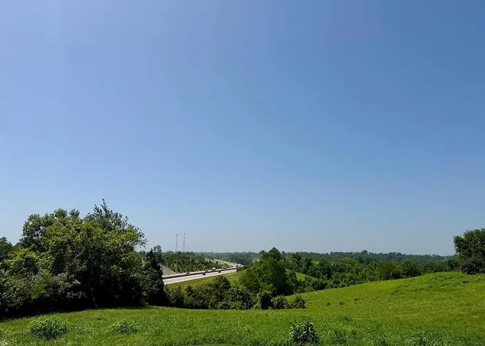 Open Concept Cabin For 2 - Near Ark Encounter!